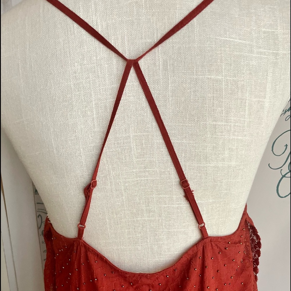 SOLD 👯‍♀️ BOGO SALE
🦋 Intimately Free People Bright Lights Scarlette, Cami Top - Picture 3 of 16